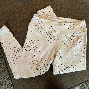 Fabletics 7/8 cropped leggings